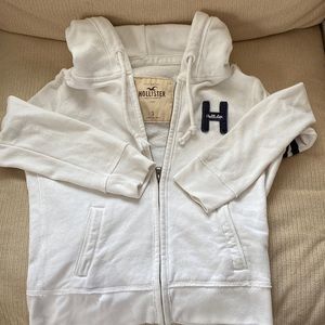 NWOT white zippered Hollister hoodie